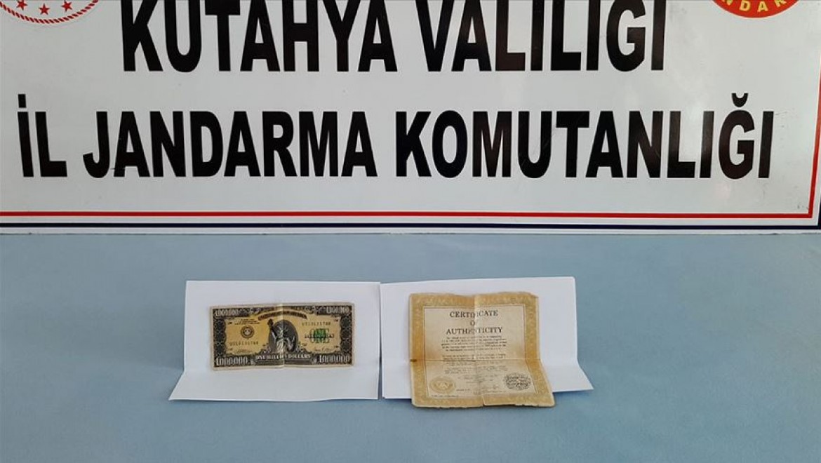 Kütahya'da 1 milyon dolarlık banknot ele geçirildi