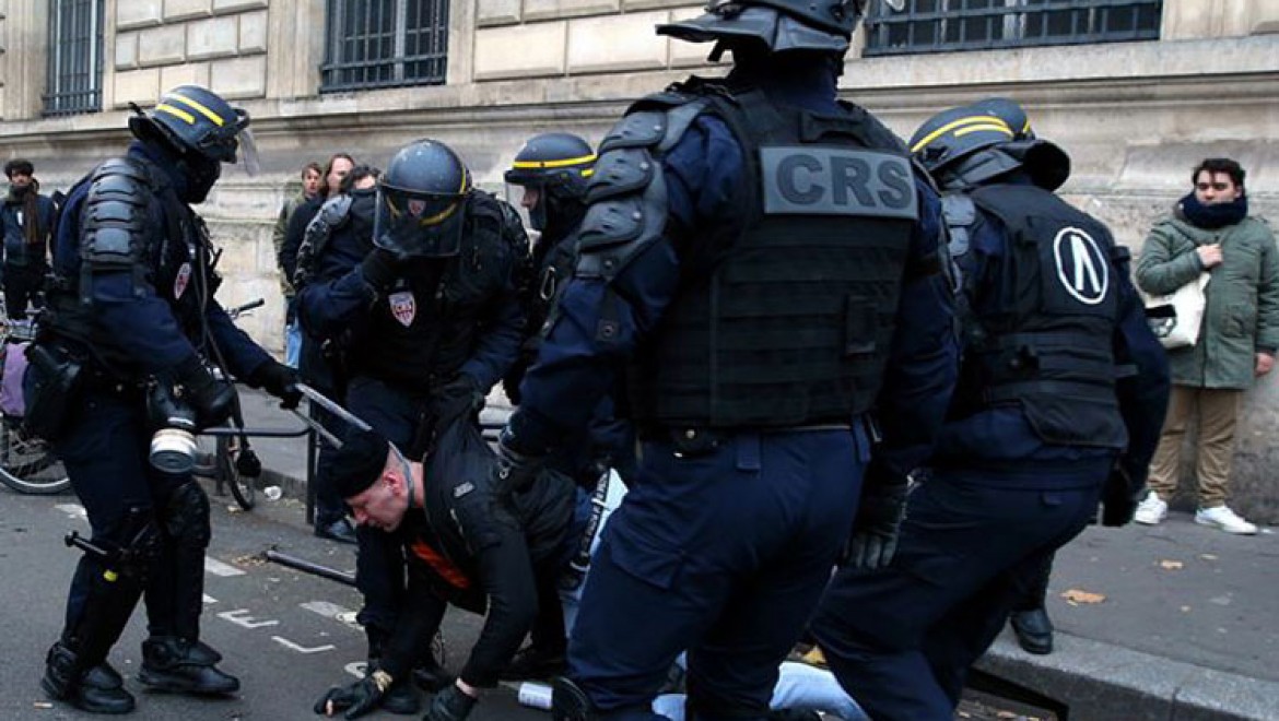 Fransa'da polis şiddetinin bilançosu ağır