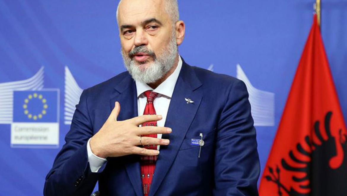 Arnavutluk Başbakanı Rama'dan Arnavutluk ve Kosova'nın birleşebileceği sinyali