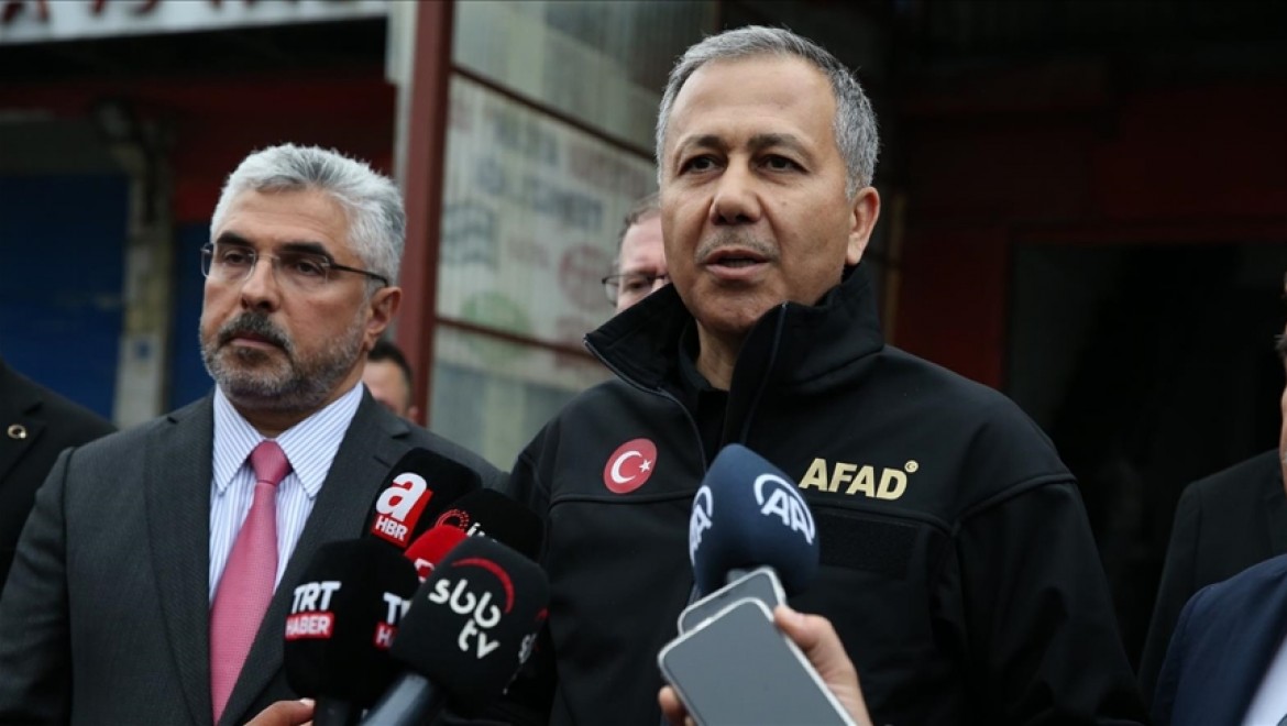 İçişleri Bakanı Ali Yerlikaya, selden etkilenen Samsun'da açıklama yaptı: Uyarılara lütfen dikkat edin