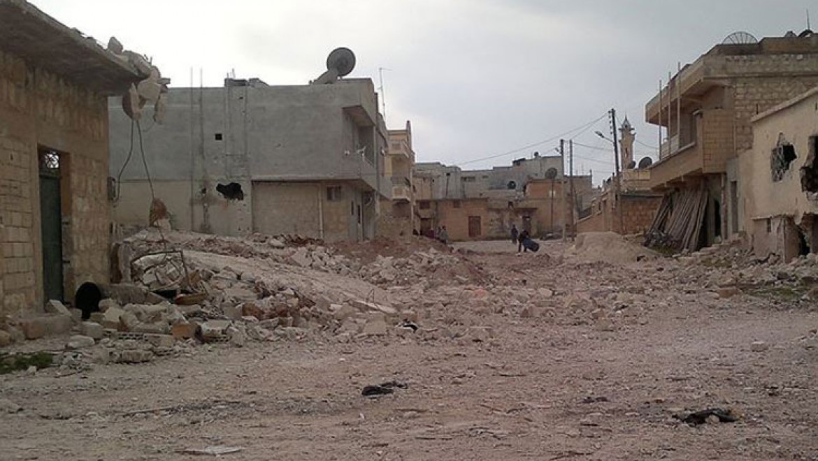İdlib'de Esed rejiminin bahçeye döşediği mayın patladı...