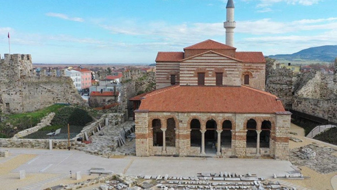 'Enez Ayasofyası' olarak bilinen tarihi cami 56 yıl sonra ibadete açılıyor