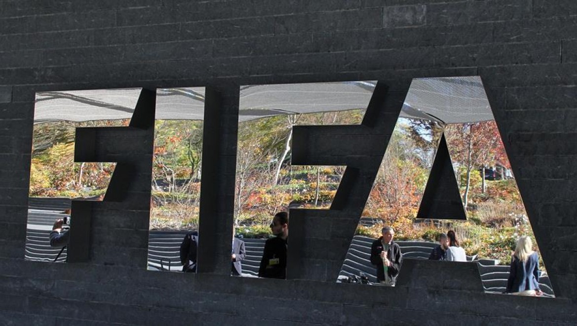 FIFA'dan eski üyelerine ömür boyu men cezası