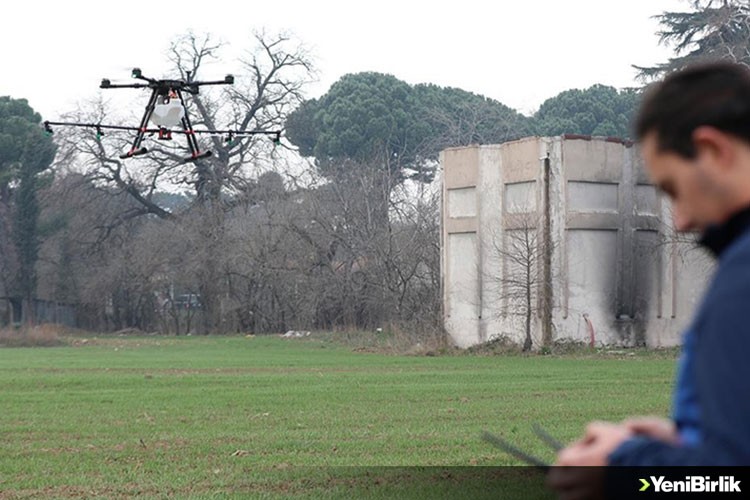 Bursa'nın 155 yıllık meslek lisesinde ilaçlama dronu üretildi