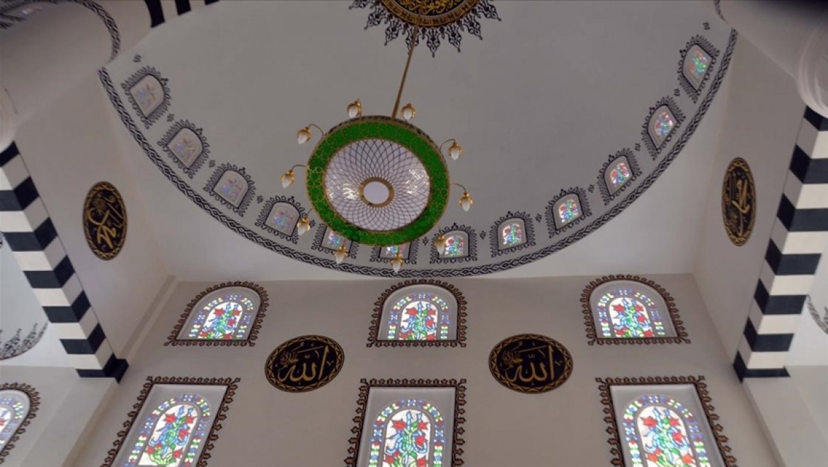 Muş'ta Osmanlı ve Selçuklu mimarisiyle 3 bin 700 kişilik cami inşa edildi