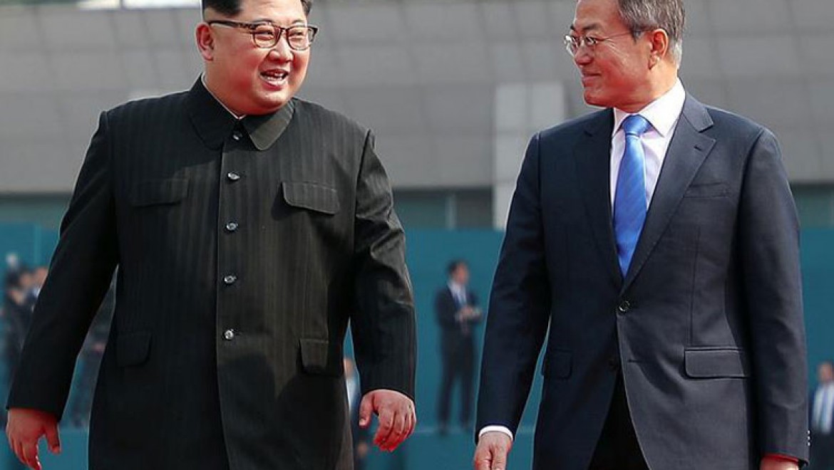 Güney Ve Kuzey Kore Liderleri Bir Araya Geldi