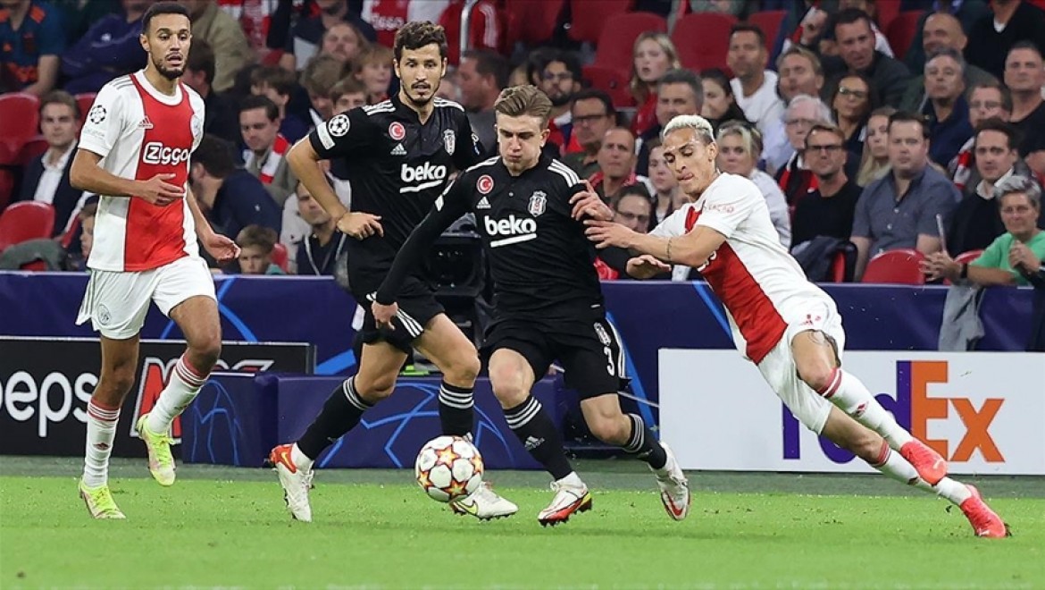 Beşiktaş Ajax deplasmanından puansız döndü