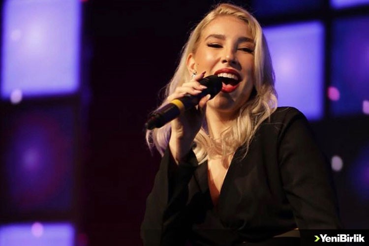 Dünyaca Ünlü Şarkıcı Brianna Antalya'ya Geliyor