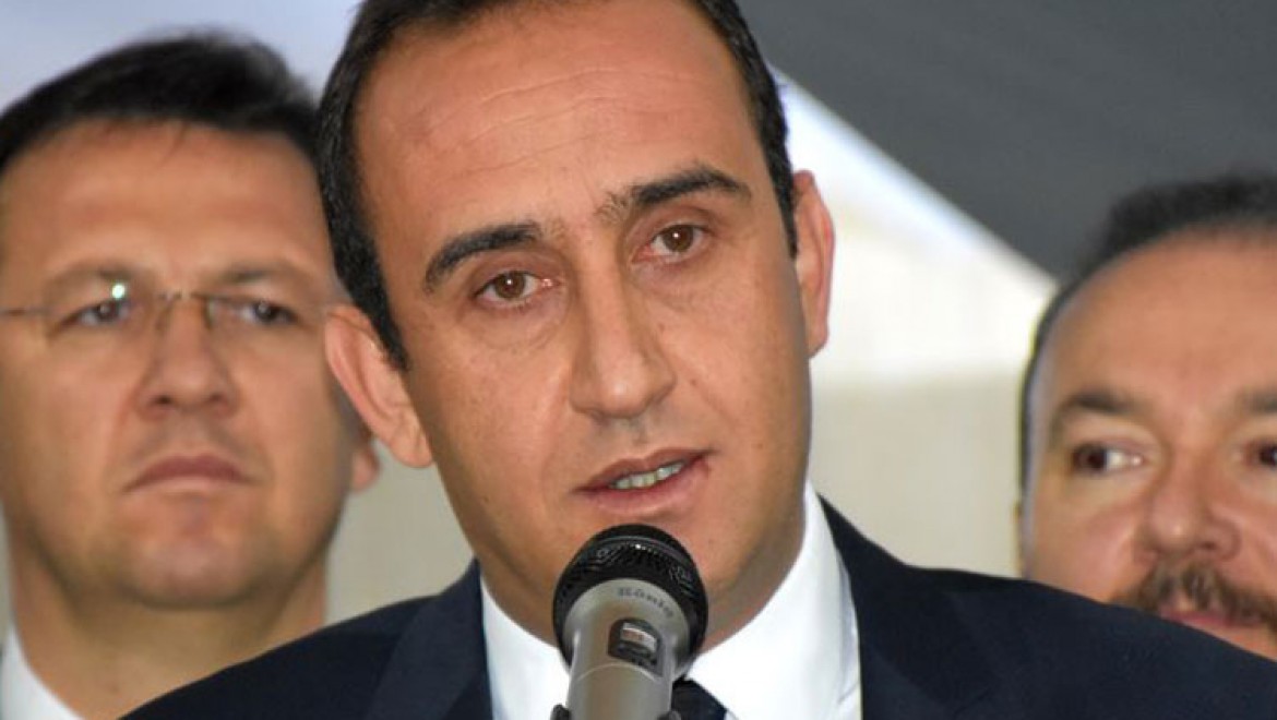 Kayseri'de İncesu Belediye Başkanı İYİ Parti'den AK Parti'ye geçti