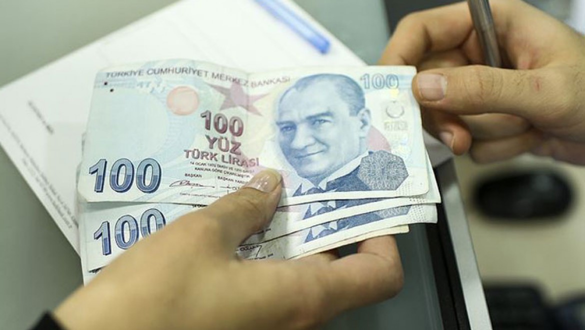 Türkiye Kamu-Sen memurlar için 1000 lira ek zam istedi