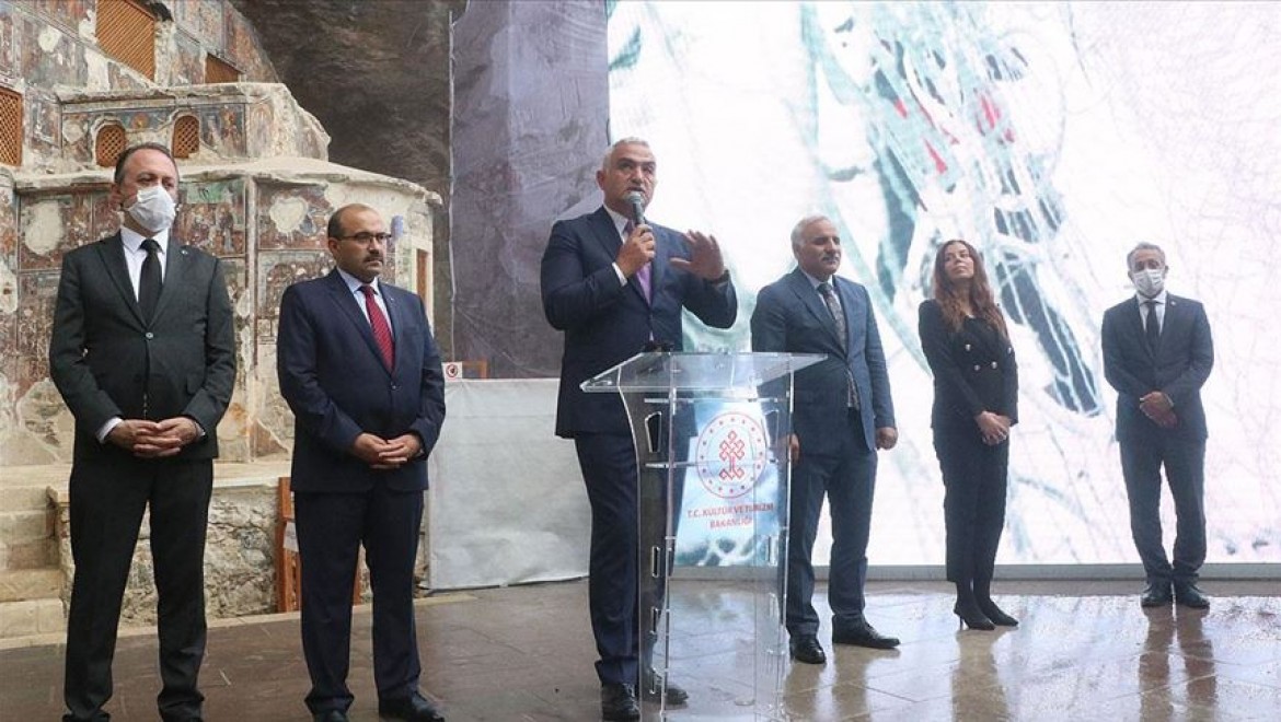 Bakan Ersoy: Sümela Manastırı'ndaki restorasyonun yüzde 65'lik bölümü tamamlandı