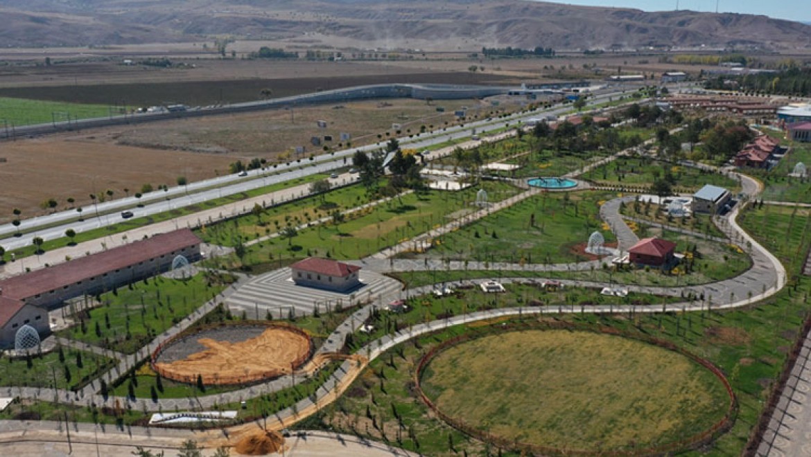 Sivas'ın 100 milyon liralık vizyon projesi 'Hamidiye Park' kapılarını açıyor
