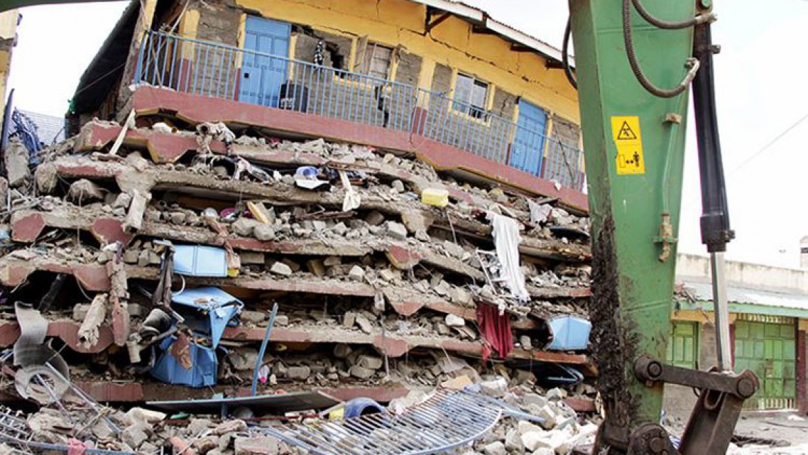 Kenya'da 6 katlı bina çöktü