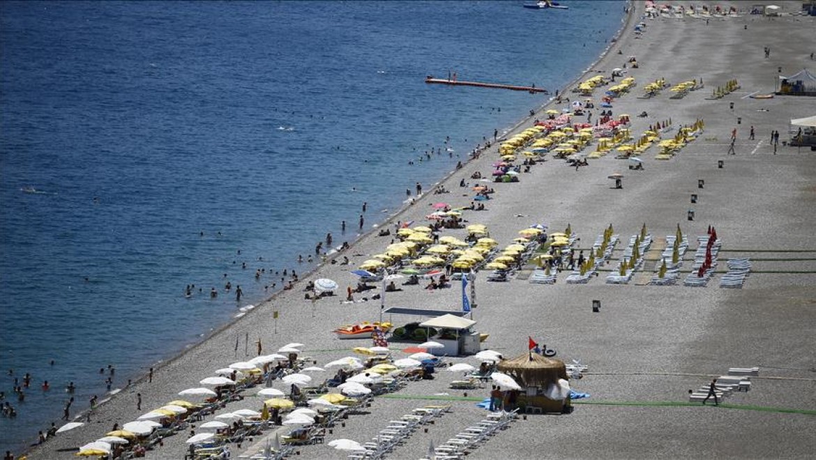 Antalya'da hava sıcaklığı 38 dereceye ulaştı