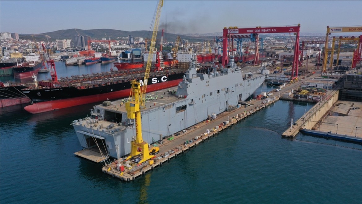Türkiye'nin en büyük savaş gemisi TCG Anadolu yıl sonunda teslim edilecek