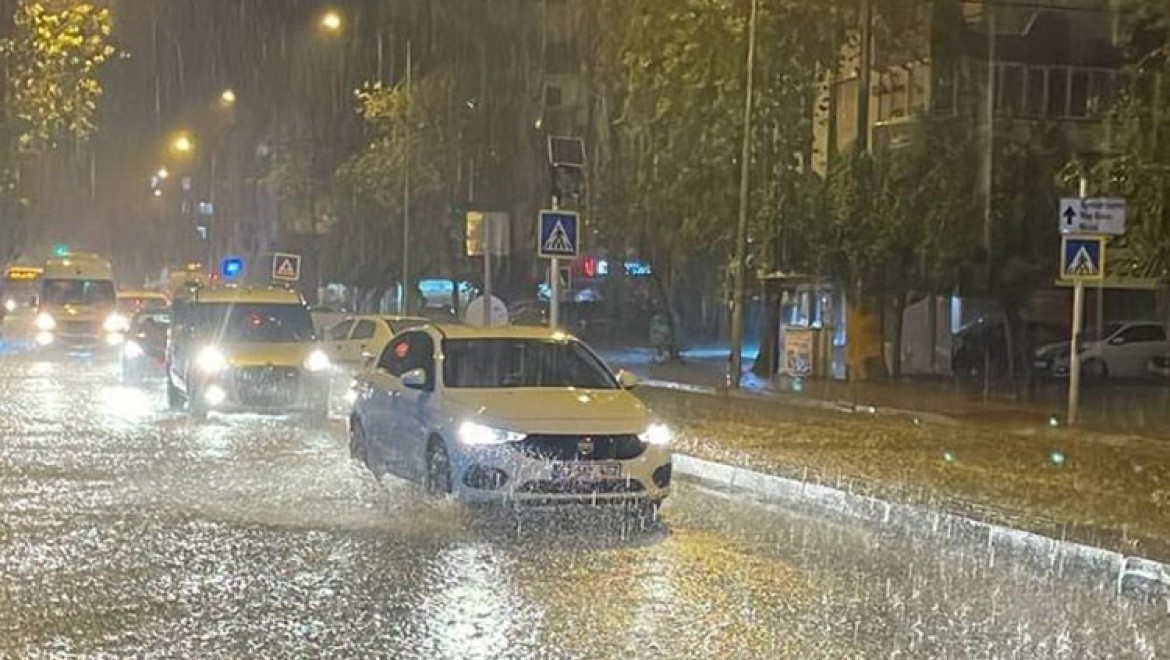 Meteorolojiden Antalya için sağanak uyarısı