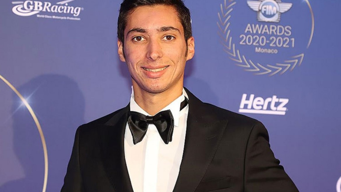 Dünya Superbike şampiyonu Toprak Razgatlıoğlu, ödülünü Monako'da aldı