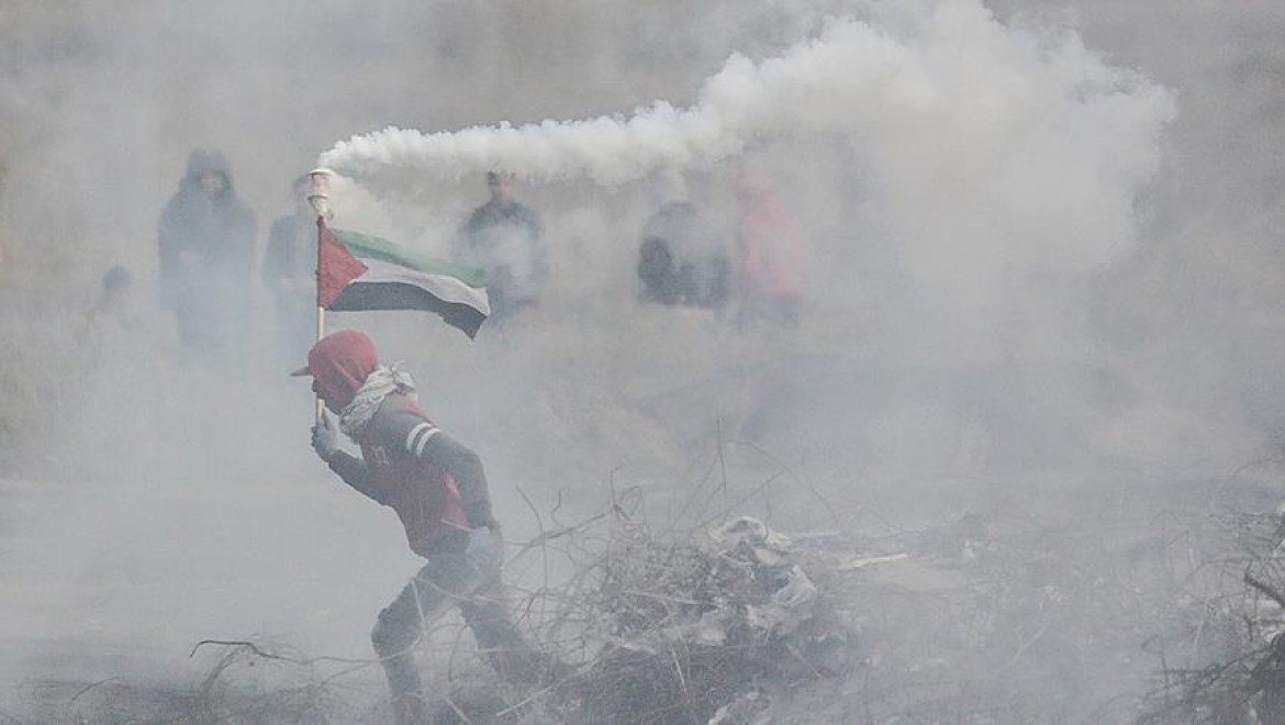 Gazze sınırındaki gösterilerde 84 Filistinli yaralandı