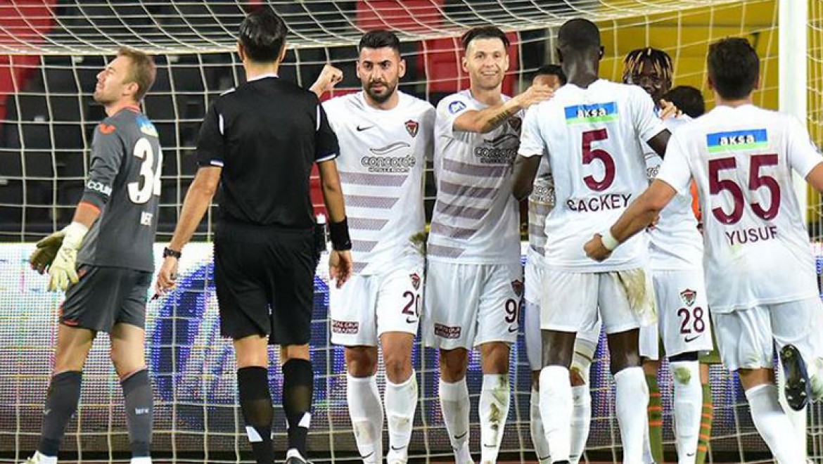 Son şampiyon Medipol Başakşehir sezona mağlup başladı
