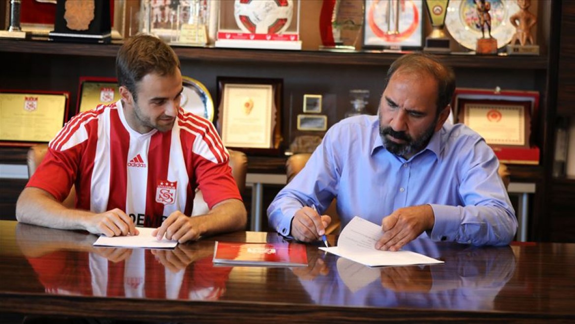 Sivasspor İspanyol futbolcu Jorge Felix'i transfer etti