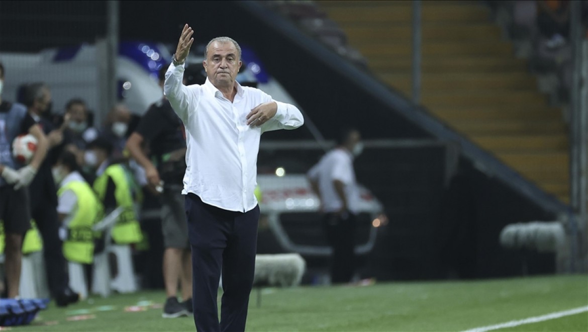 Fatih Terim: Lazio'nun oyun kurmasını önledik ve rakibi hataya zorladık