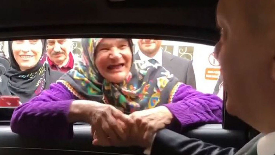 Erdoğan'dan yaşlı kadınla seçim sohbeti