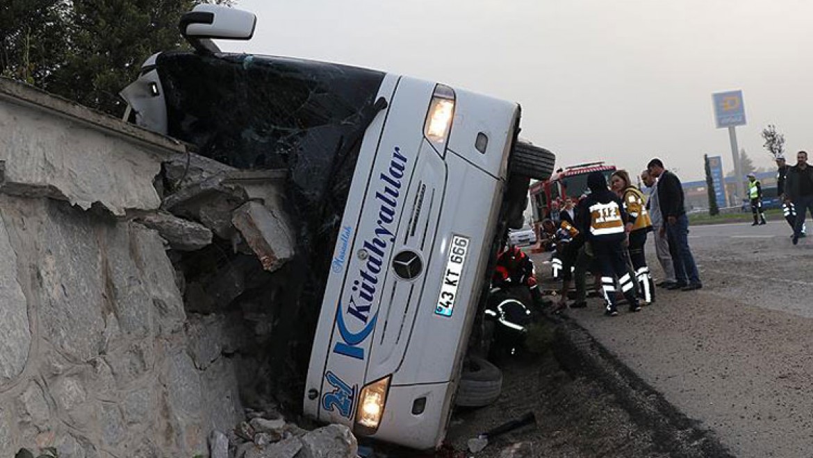 Kütahya'da Otobüs Kazası