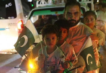 Pakistan bağımsızlığının 75'inci yılını kutluyor