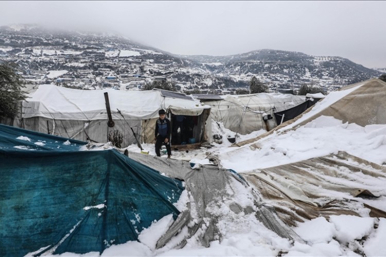 BM: Suriye'nin kuzeybatısında yaklaşık 1000 çadır kar yağışı nedeniyle çöktü