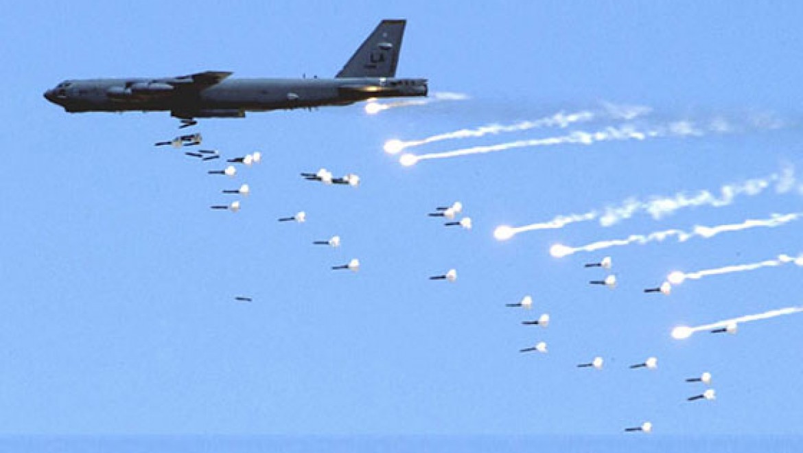 DAEŞ'e B-52 ile karşılık