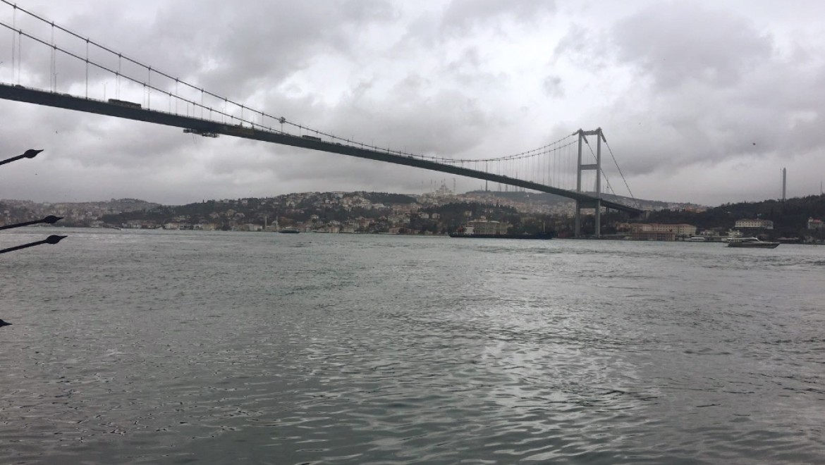 15 Temmuz Şehitler Köprüsünden atlayan 1 kişi hayatını kaybetti