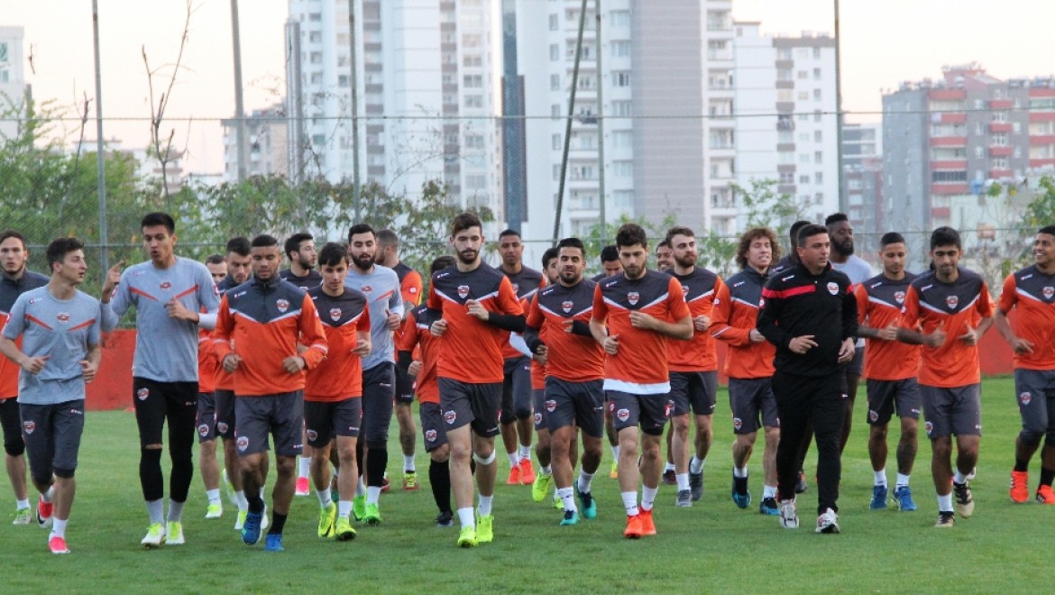 Adanaspor Antalyaspor maçı hazırlıklarına başladı