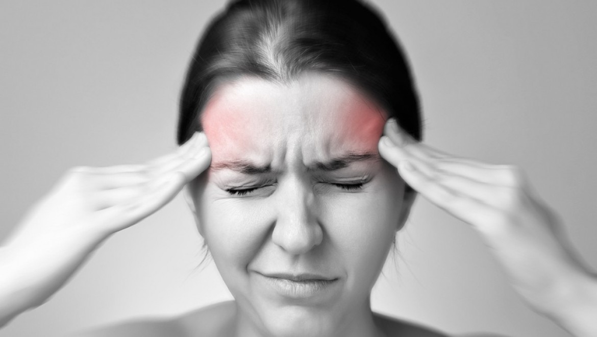"Baş ağrısı çene eklemi rahatsızlığından da olabilir"