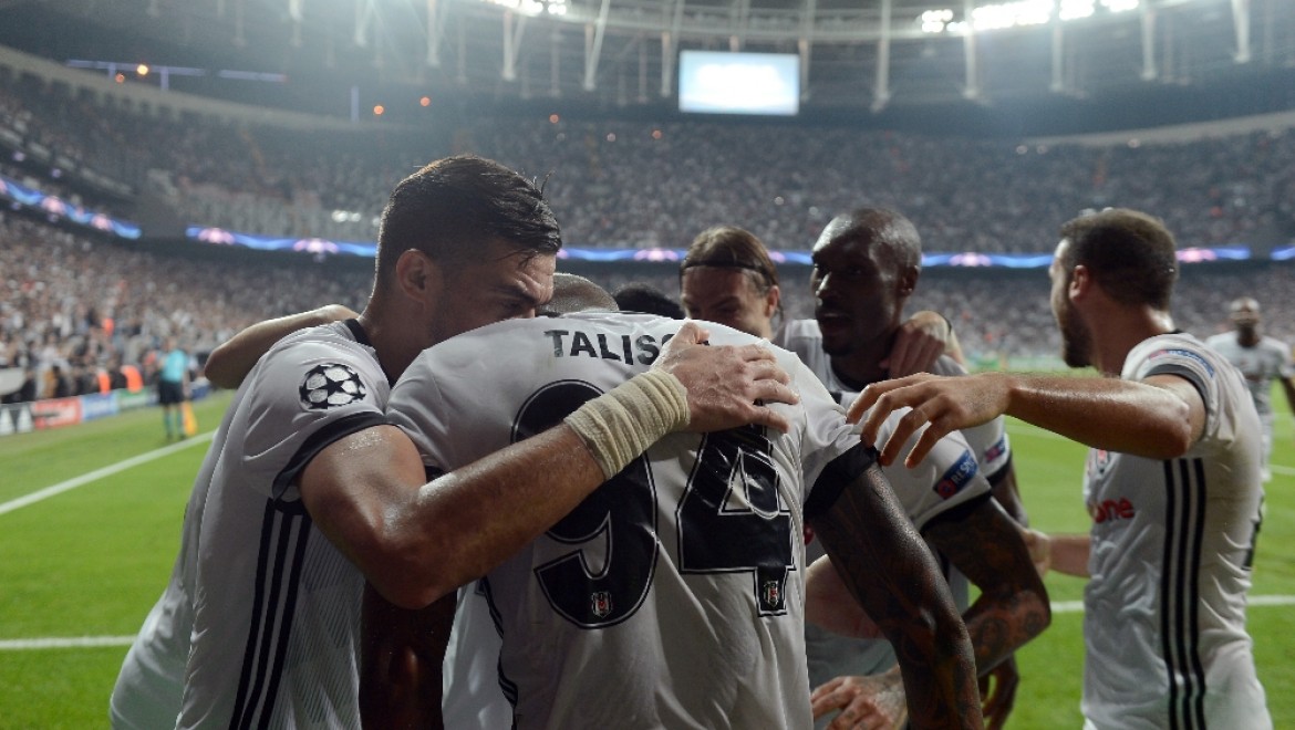Beşiktaş Fransa'da rekor peşinde