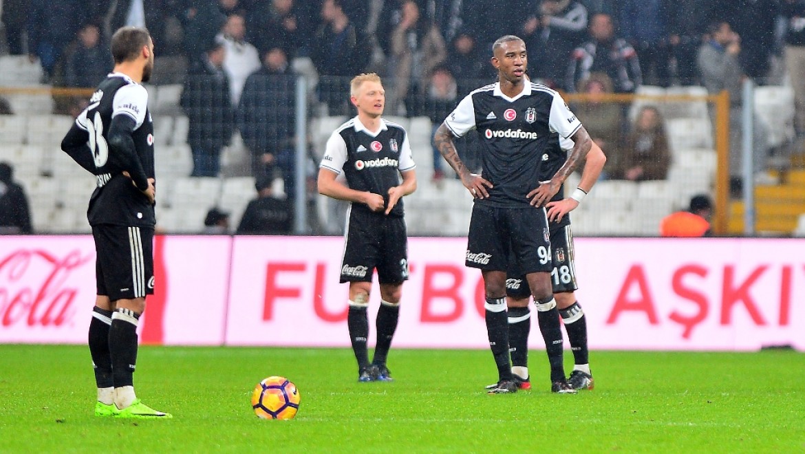 Beşiktaş Sergen Yalçın'a takıldı