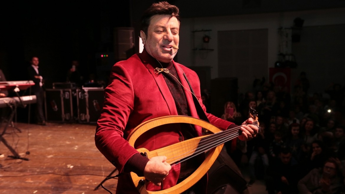 Coşkun Sabah'tan Türk Sanat Müziği şöleni