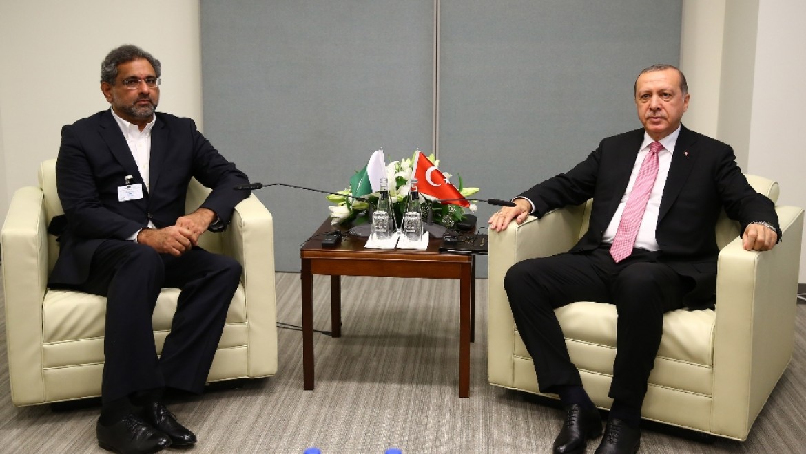 Cumhurbaşkanı Erdoğan Pakistan Başbakanı Abbasi'yi kabul etti