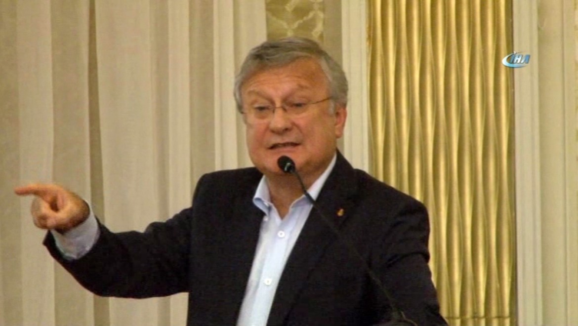 Divan toplantısında Dursun Özbek'e sert eleştiri