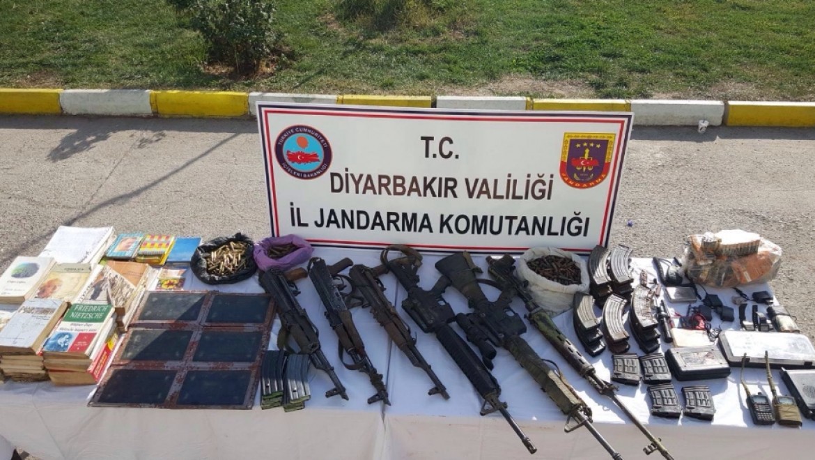 Diyarbakır'da terör örgütü PKK'ya büyük darbe