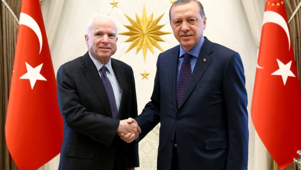 Erdoğan John McCain'i kabul etti