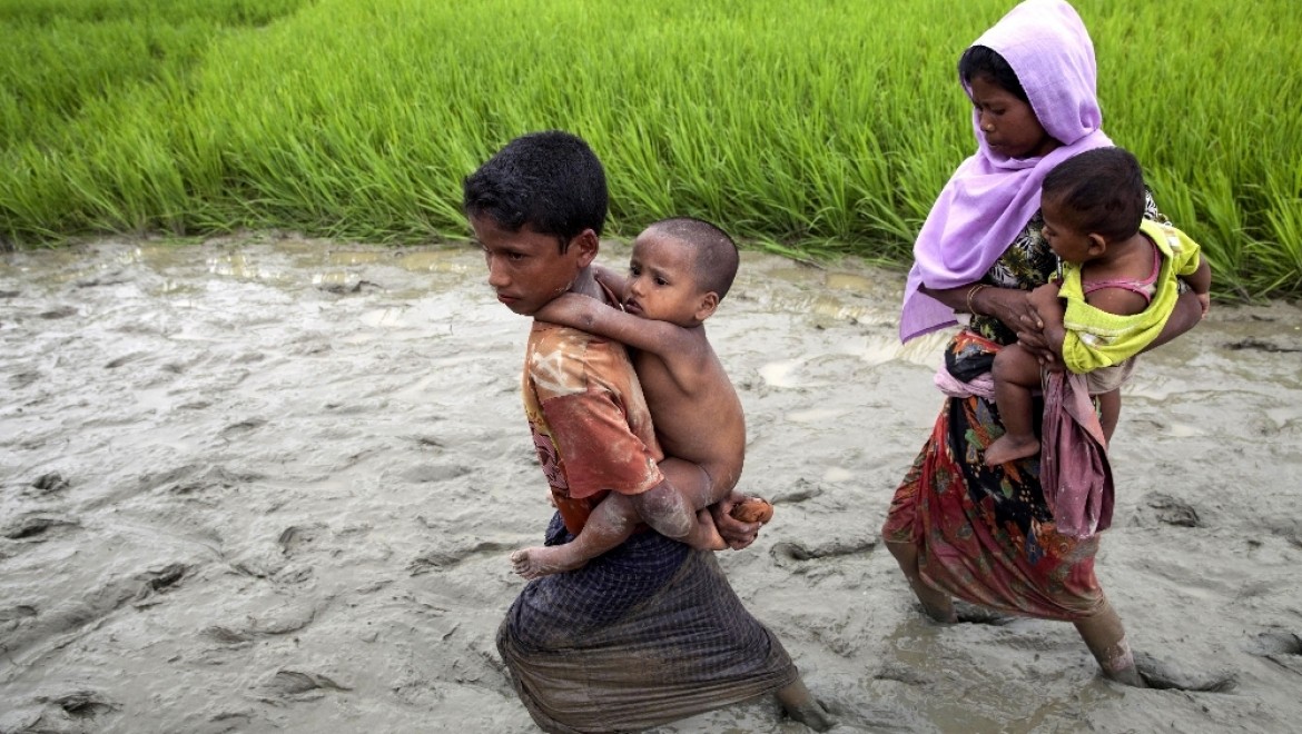 Myanmar hükümeti yardım kuruluşlarını Arakan'a sokmuyor