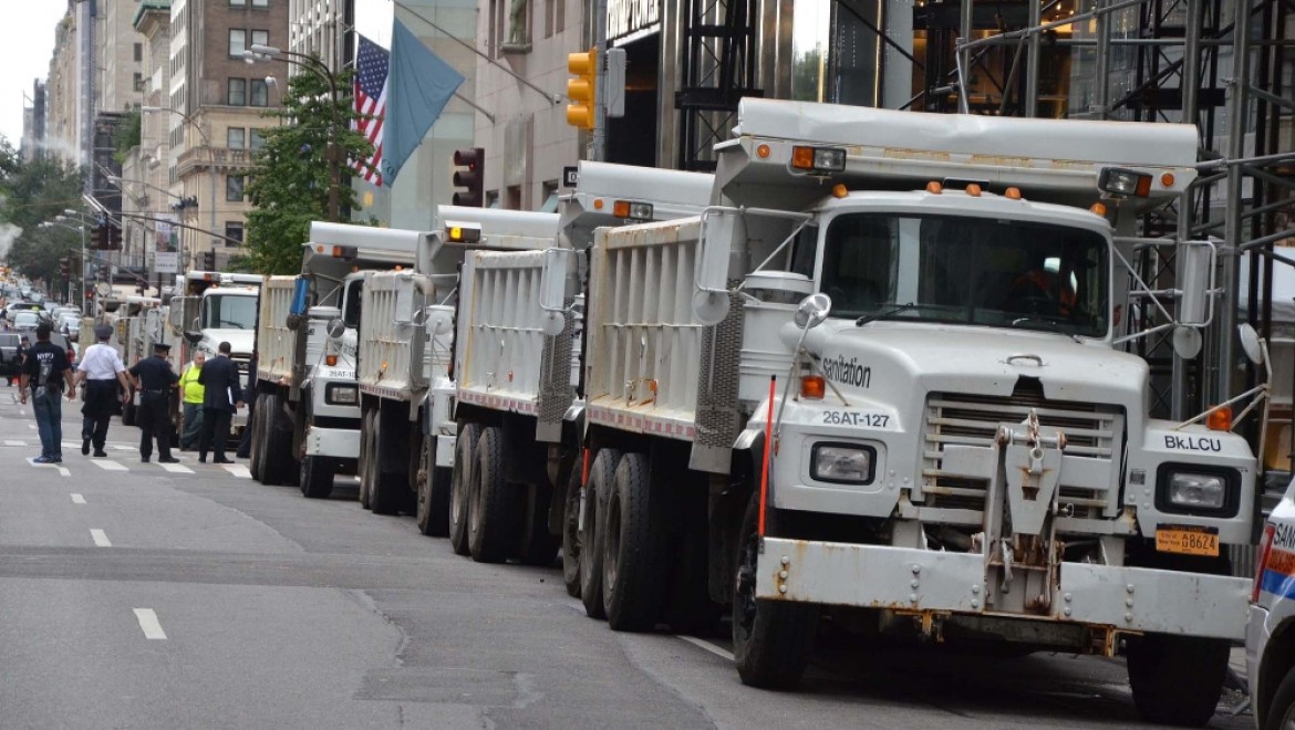 New York'ta teröre karşı kum kamyonlu önlem