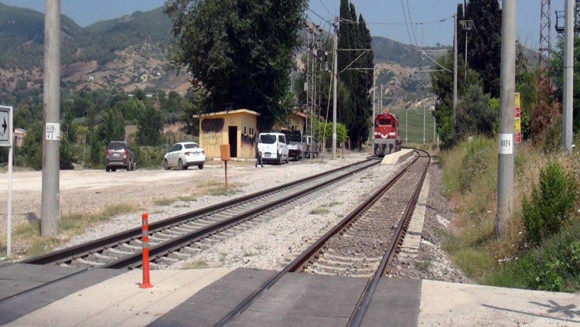 Osmaniye'de tren yoluna döşenen bomba patlatıldı