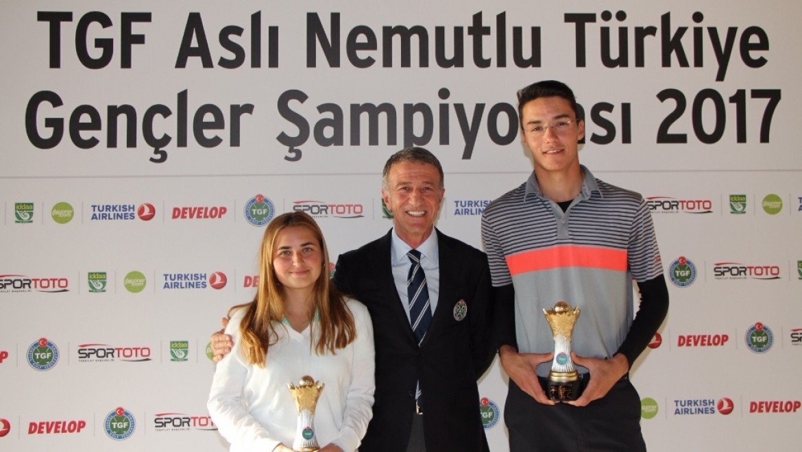 Samsun'da Kerem ve Serra şampiyon oldu