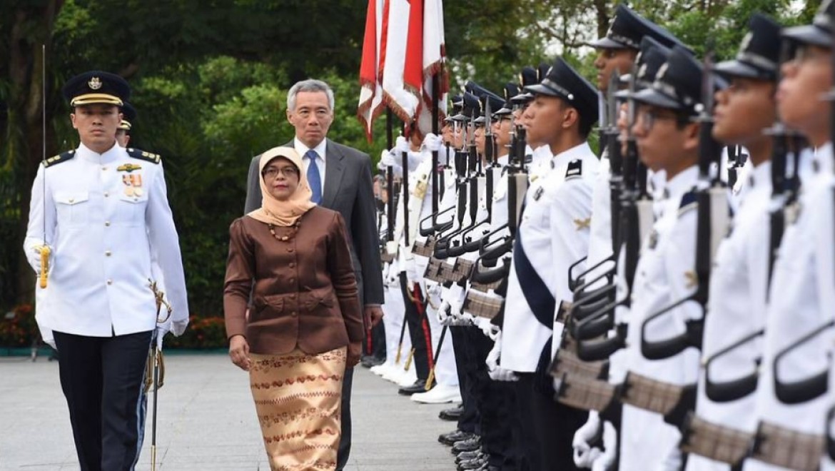 Singapur'un ilk kadın cumhurbaşkanı