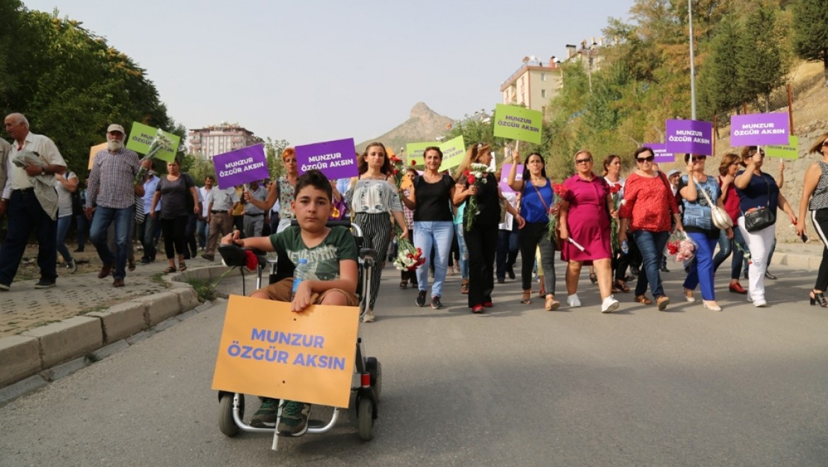 Tunceli'de baraj ve HES'lere karşı yürüyüş