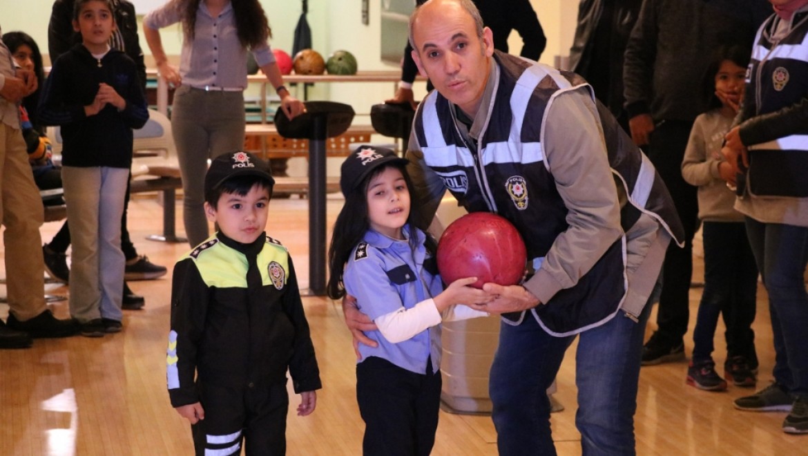 Şehit Polislerin çocukları Bowling Turnuvasında Buluştu