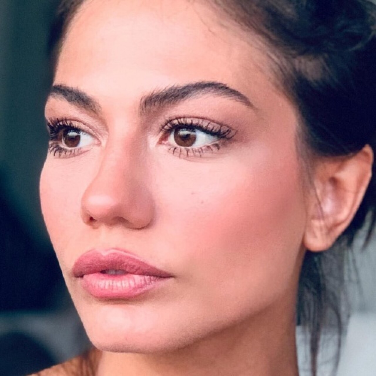 Demet Özdemir fotoğrafları 1