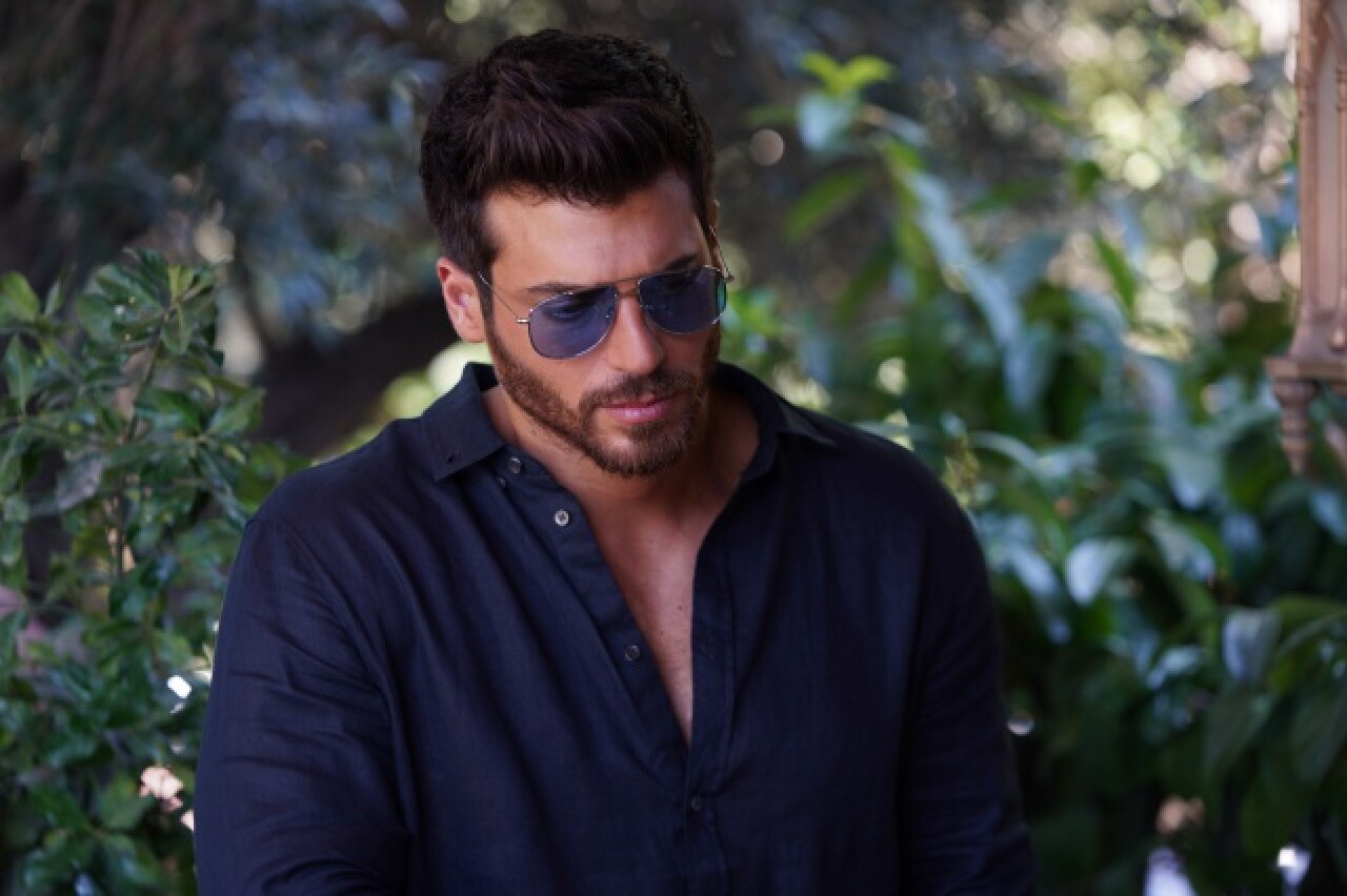 Can Yaman Fotoğrafları 7