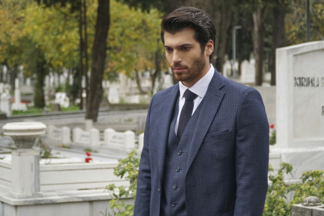 Can Yaman Fotoğrafları 19